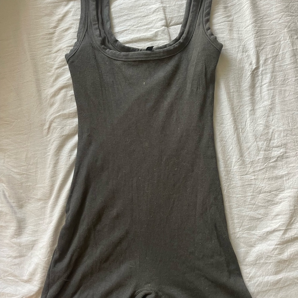 Stylish Gray Sleeveless Bodysuit